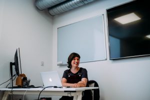 Elena Pedrosa charla en Apertura