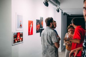 Exposición Rojo, alumnos del Máster de Fotografía Profesional